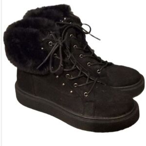Camel Crown Boots Womens black size 7.5 faux fur